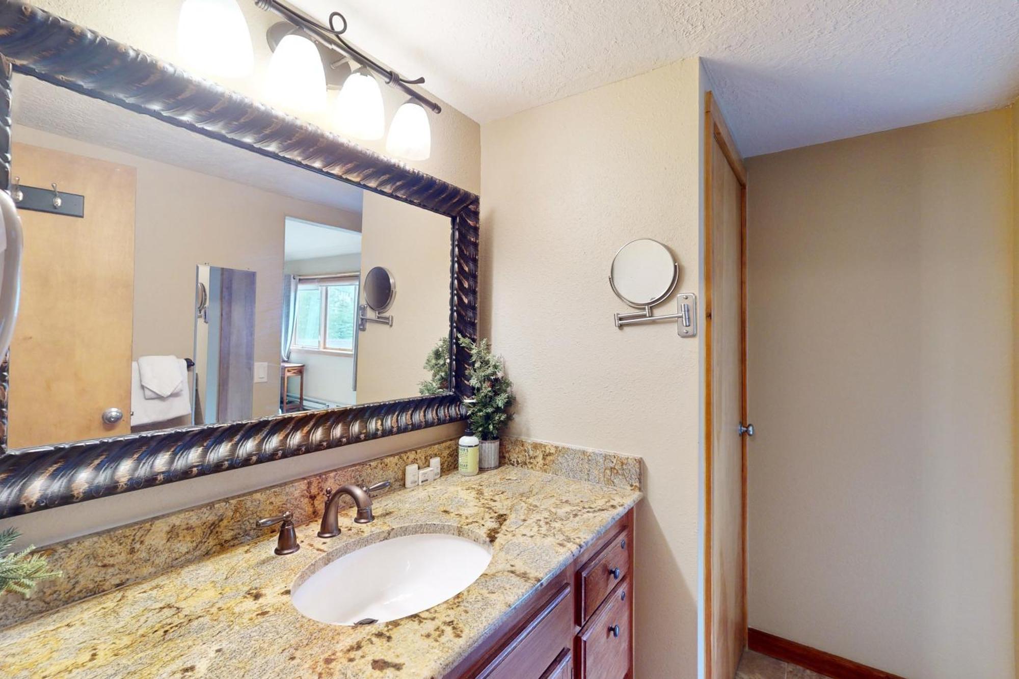 The Pines Condo Unit 2044 كيستون المظهر الخارجي الصورة